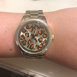 Gold Cheetah Face Watch